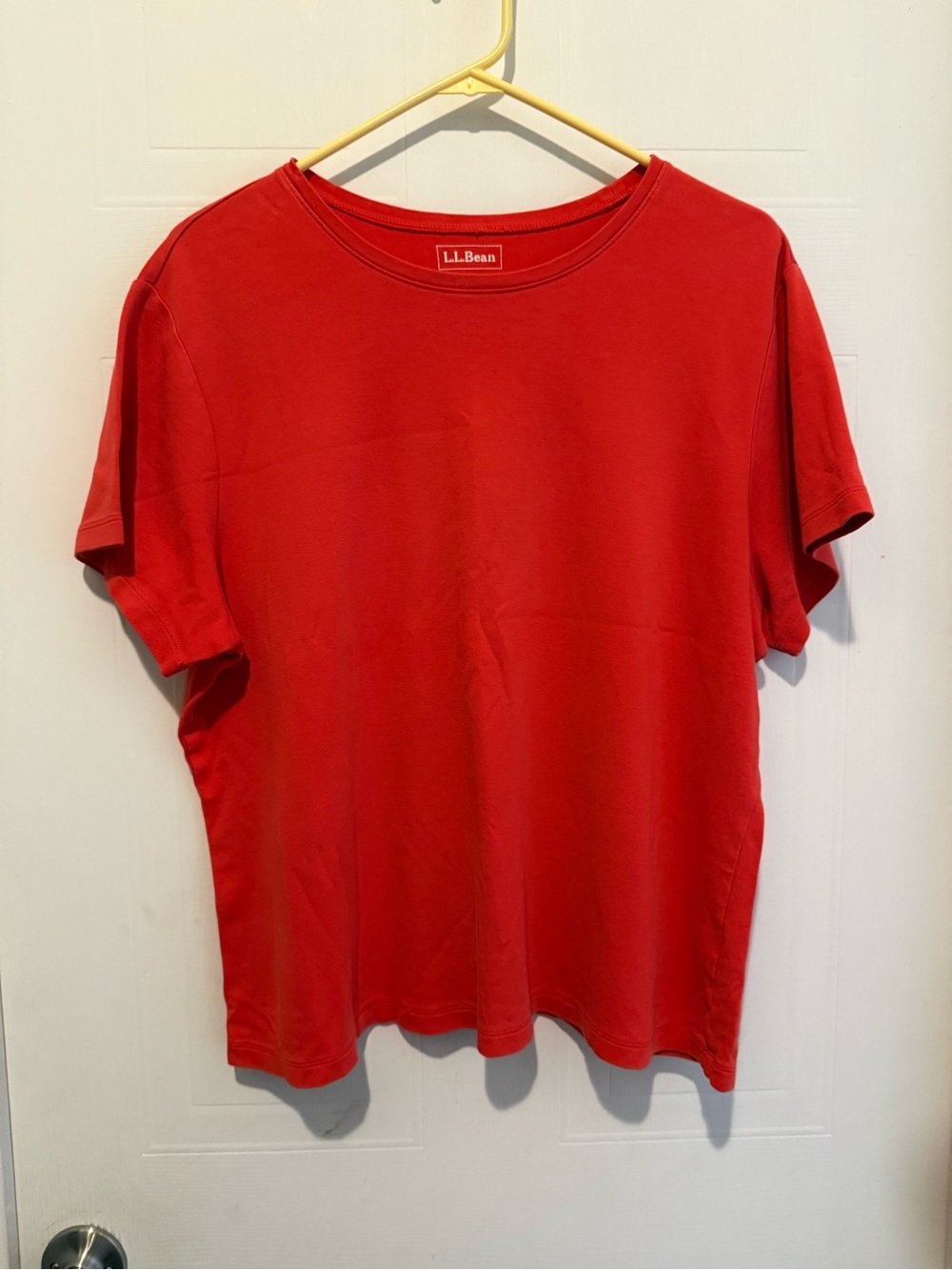 L.L. Bean Men’s Red Short Sleeve Crewneck Tee